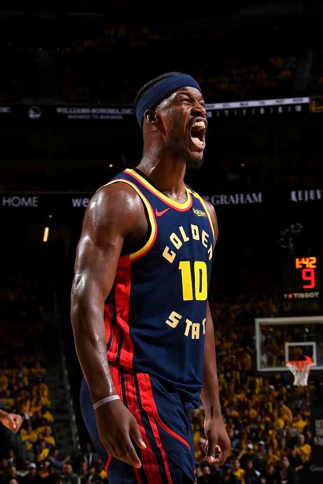 爱游戏在线-巴特勒连续十二场比赛得分超过夺冠，巴塞罗那不断突破！引发球迷热议的简单介绍-爱游戏在线